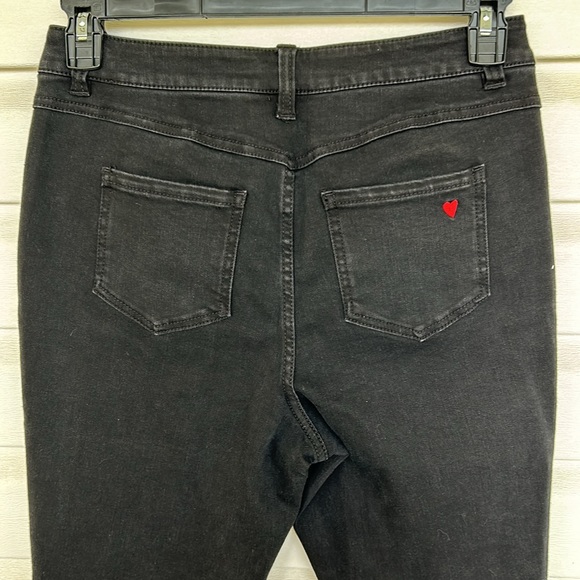 Peace Love World Jeans - Picture 5 of 7